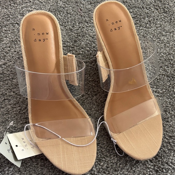 A New Day Women's Beige shoes - Picture 7 of 8